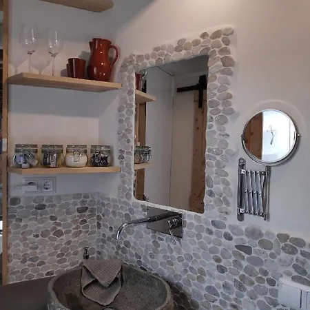 לינה וארוחת בוקר Chalet La Hortensia *