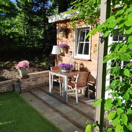 Chalet La Hortensia לינה וארוחת בוקר *